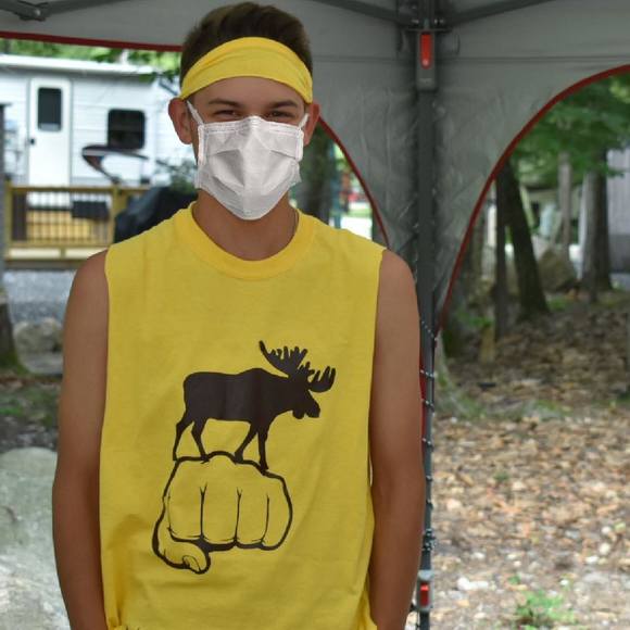 Meet your Posher, Aaron - Picture 3 of 4